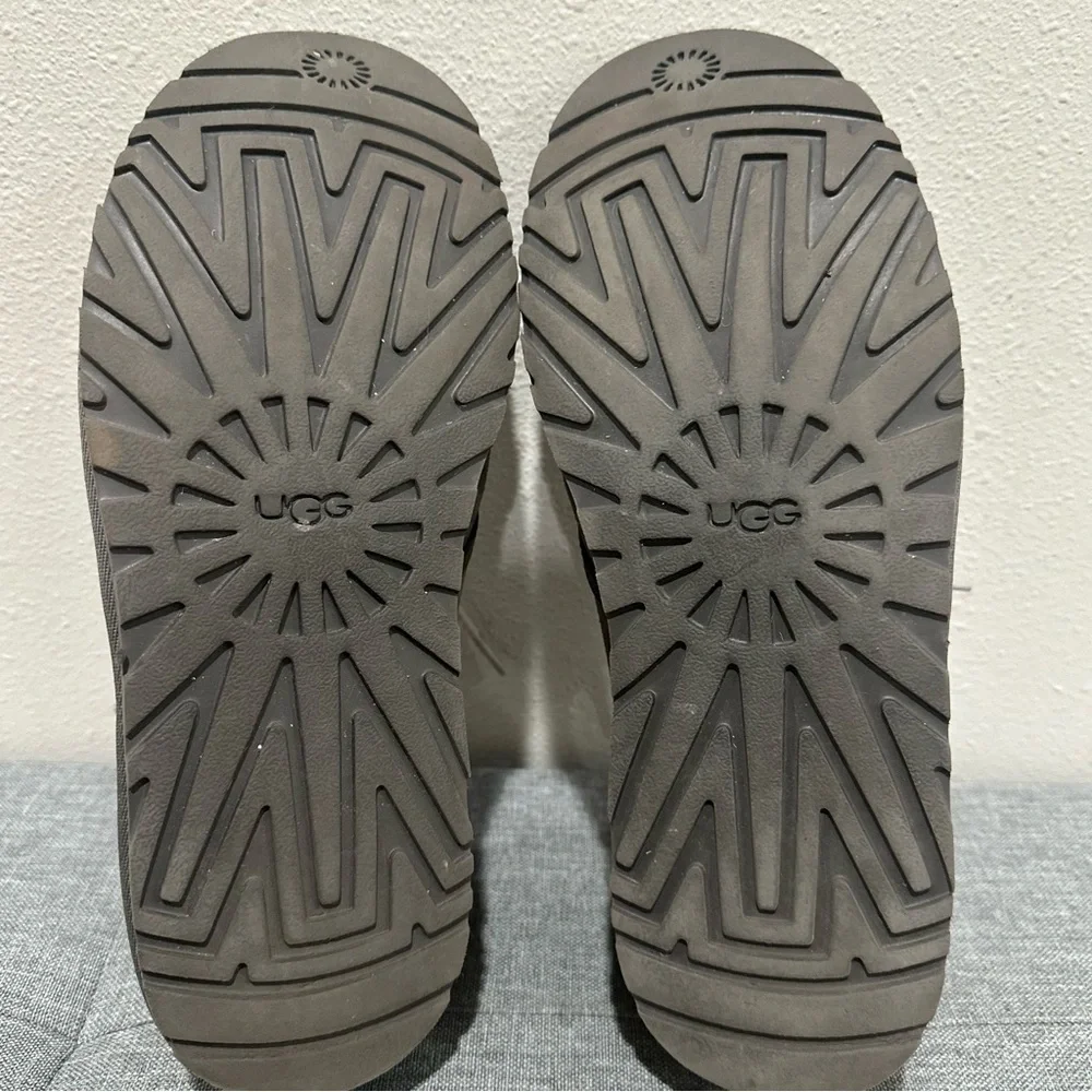 UGG sz euc